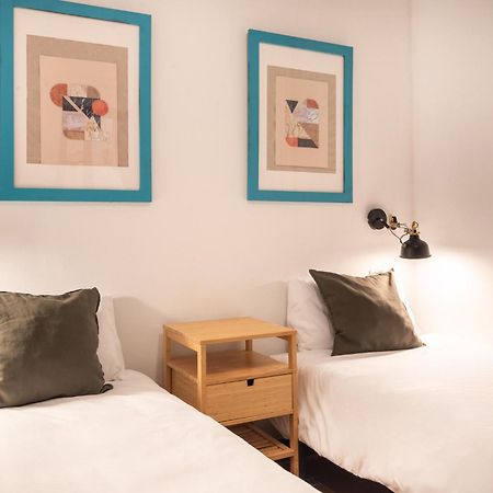 Spacious & Sunny Apt With Terrace In The City Center บาร์เซโลนา ภายนอก รูปภาพ