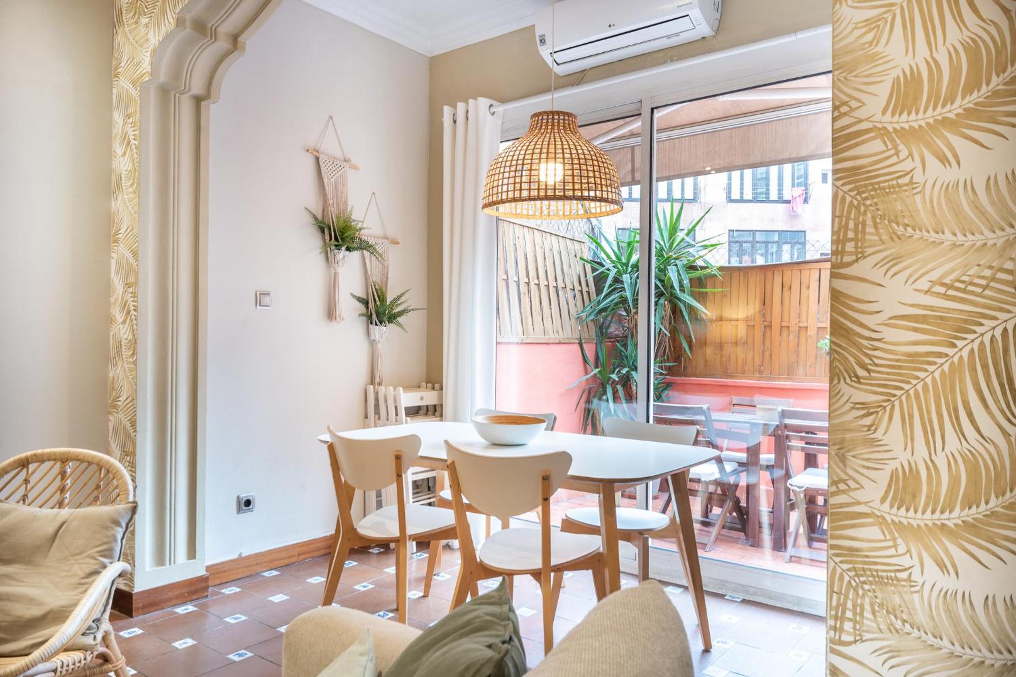 Spacious & Sunny Apt With Terrace In The City Center บาร์เซโลนา ภายนอก รูปภาพ