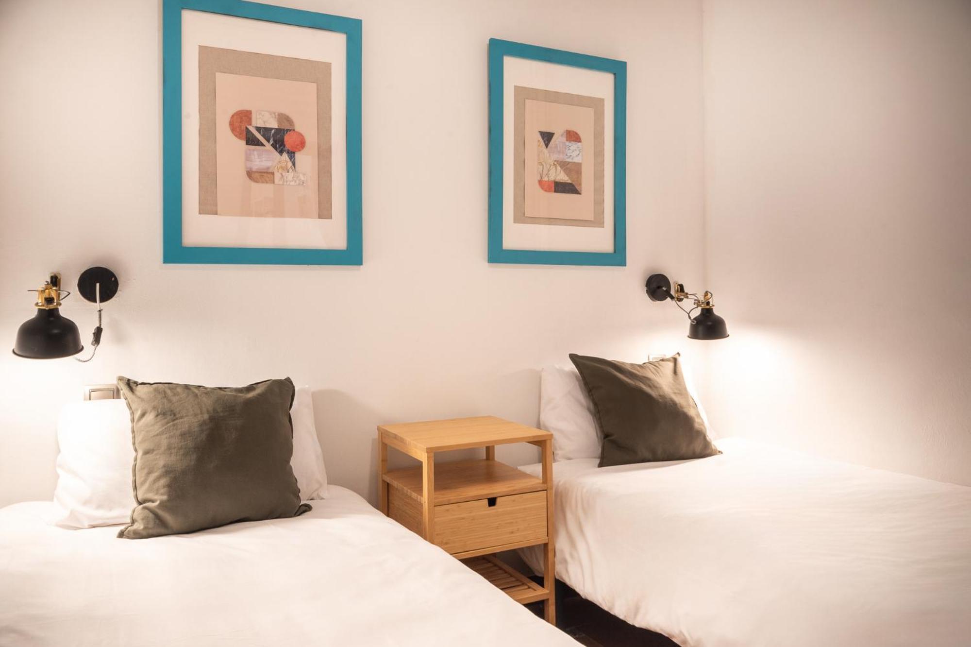 Spacious & Sunny Apt With Terrace In The City Center บาร์เซโลนา ภายนอก รูปภาพ
