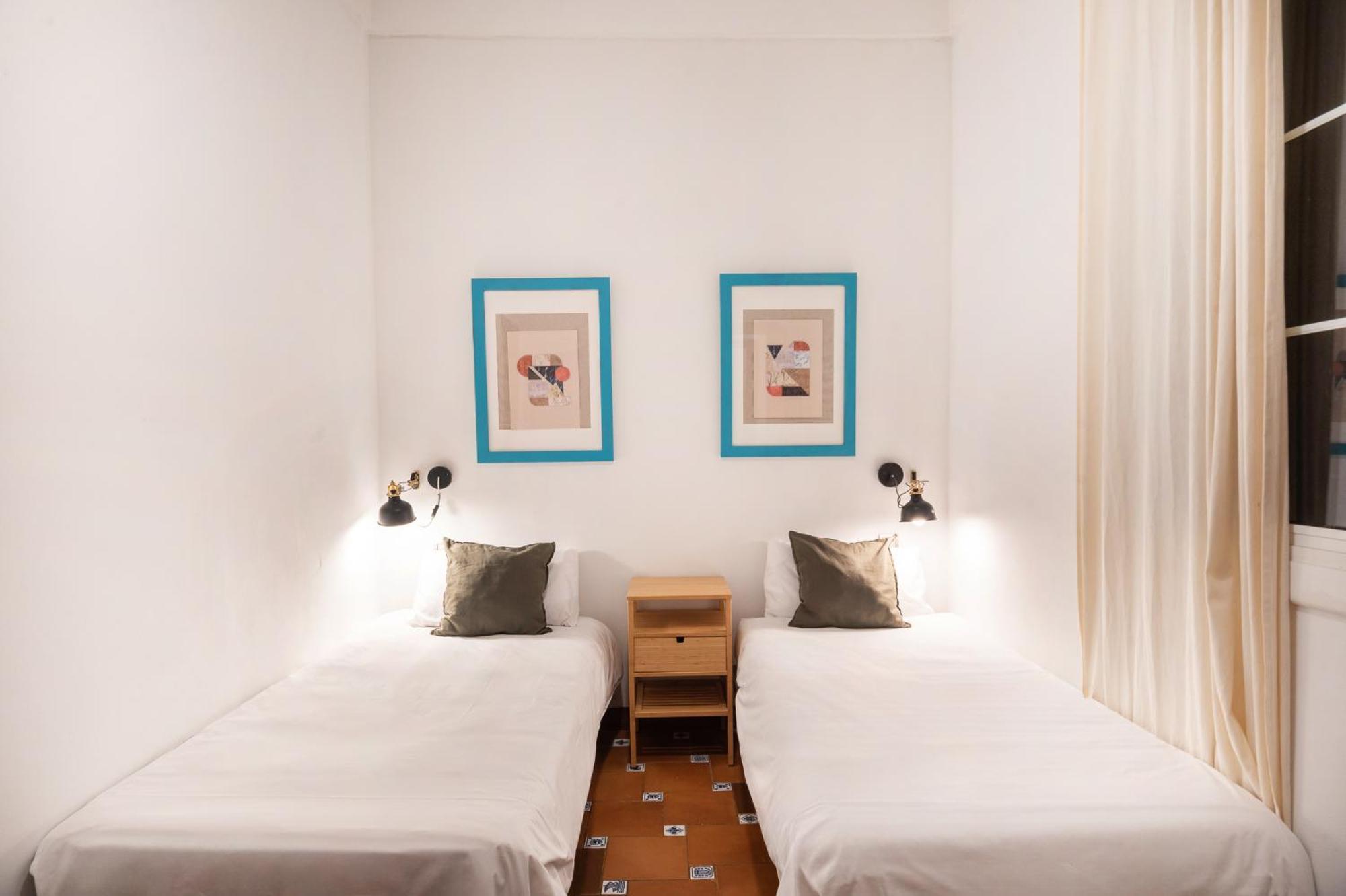 Spacious & Sunny Apt With Terrace In The City Center บาร์เซโลนา ภายนอก รูปภาพ